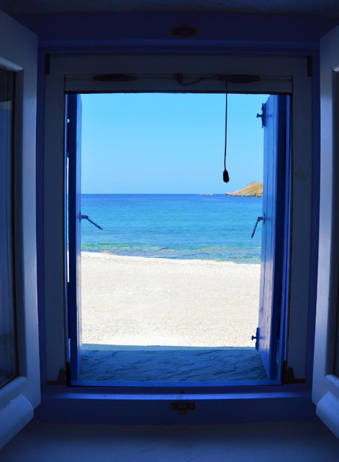 The Charming Beach House, Ideal For 4 To 5 People Ioulis Exteriör bild